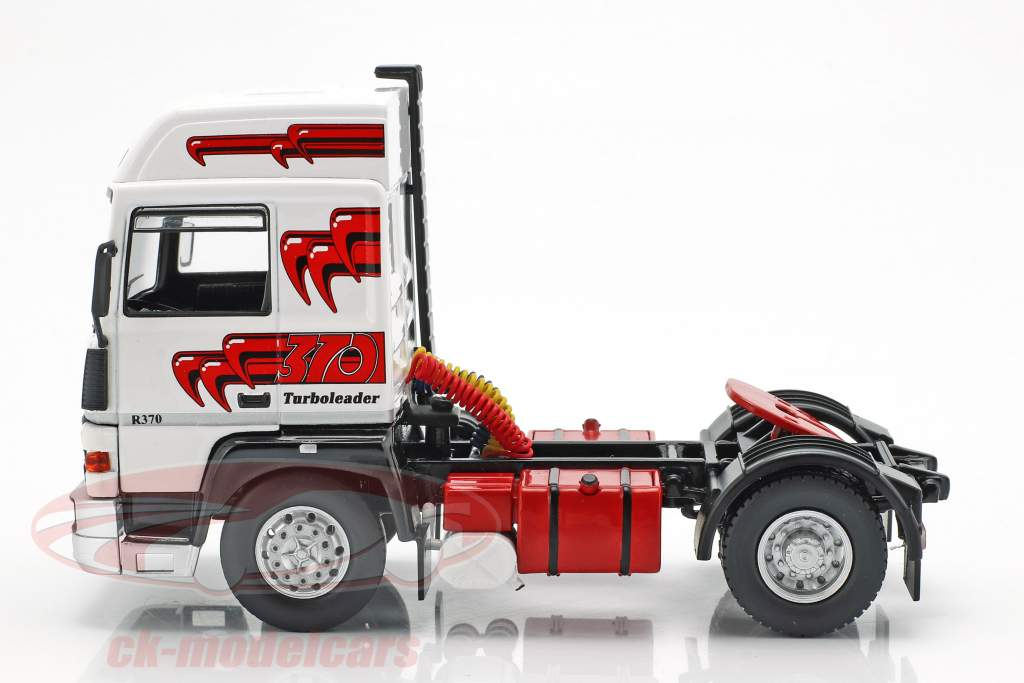 Renault R370 Turboleader gekoelde oplegger Bouwjaar 1986 Wess / rood 1:43 Ixo