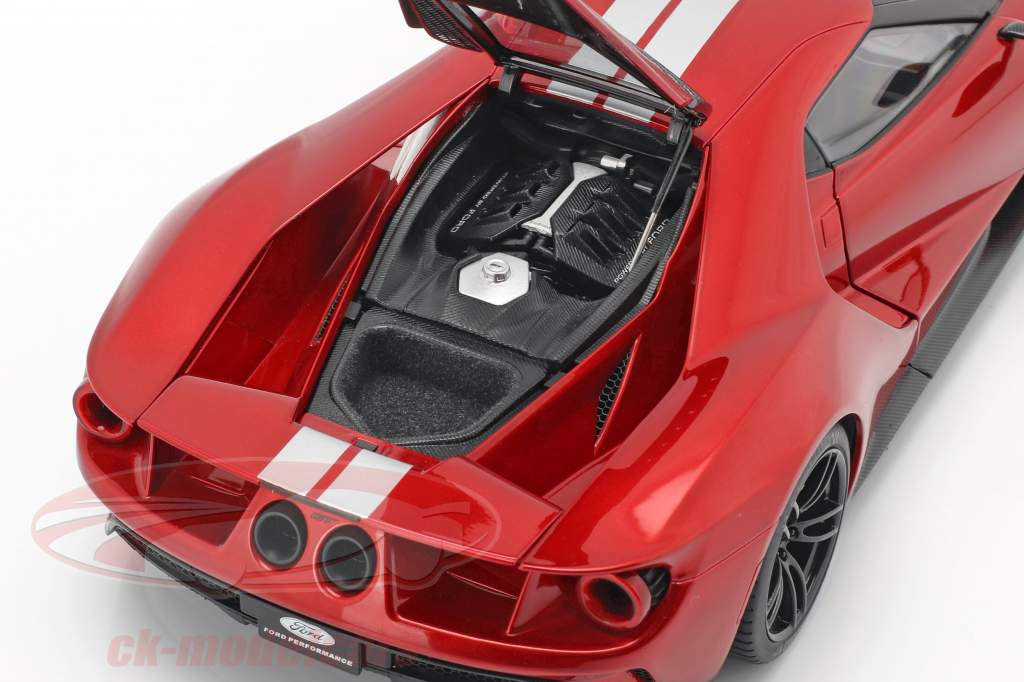 Ford GT year 2017 liquid red / silver 1:18 AUTOart