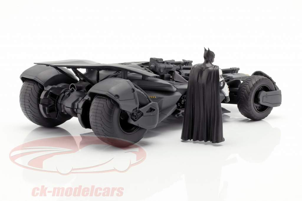 Batmobile 同 Batman 人物 电影 Justice League (2017) 灰色 1:24 Jada Toys