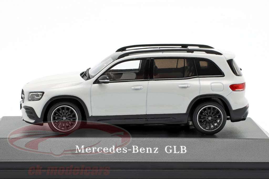 Mercedes-Benz GLB ミニカー ホワイト 1/43 Amazon | ミニカー 1/43 メルセデスベンツ GLB デジタルホワイト