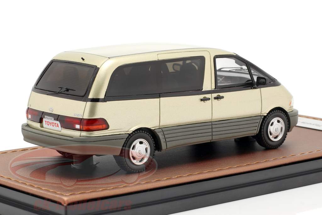 Toyota Previa 築 1994 ゴールド 1:43 GLM