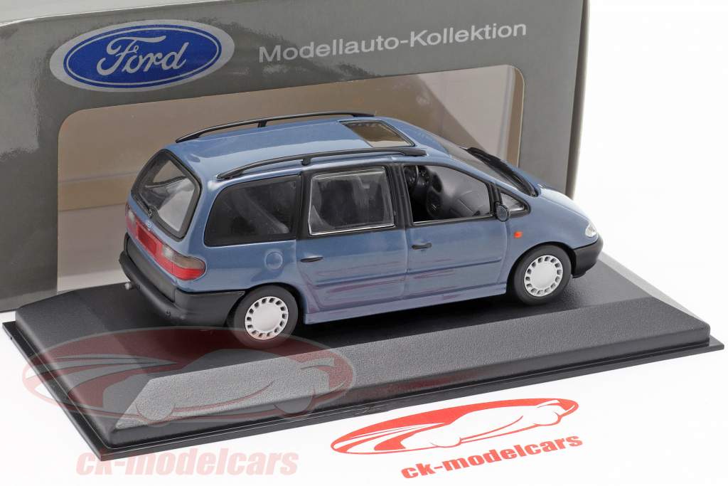 Ford Galaxy Year 1996 blue 1:43 Minichamps
