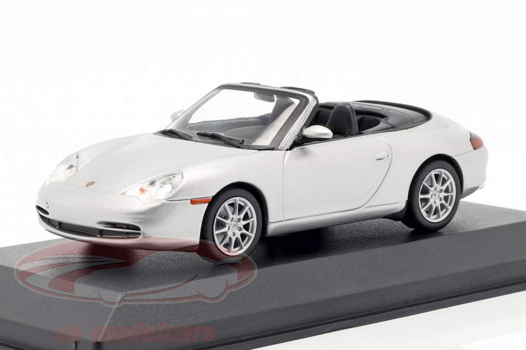 Porsche 911 (996) Cabriolet Год постройки 2001 серебро 1:43 Minichamps