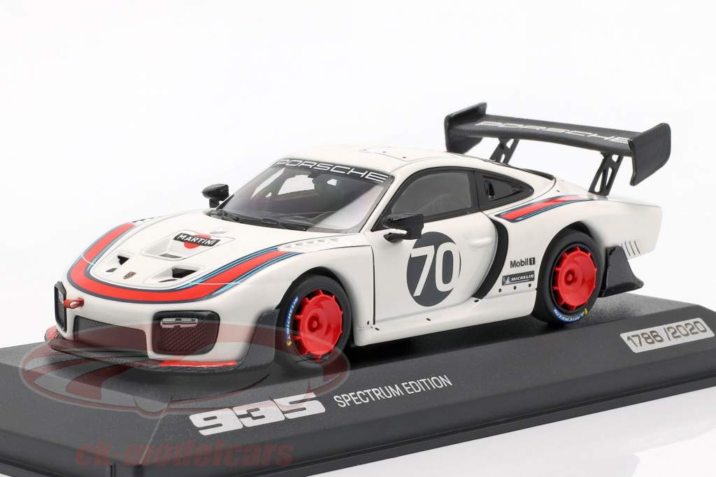 Porsche 935 #70 Spectrum Edition (com base em 911 (991.2) GT2 RS) 1:43 Minichamps