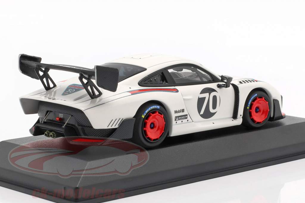 Porsche 935 #70 Spectrum Edition (com base em 911 (991.2) GT2 RS) 1:43 Minichamps