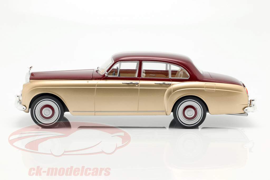 Rolls Royce Silver Cloud III Flying Spur por Mulliner 1965 ouro / vermelho 1:18 Model Car Group