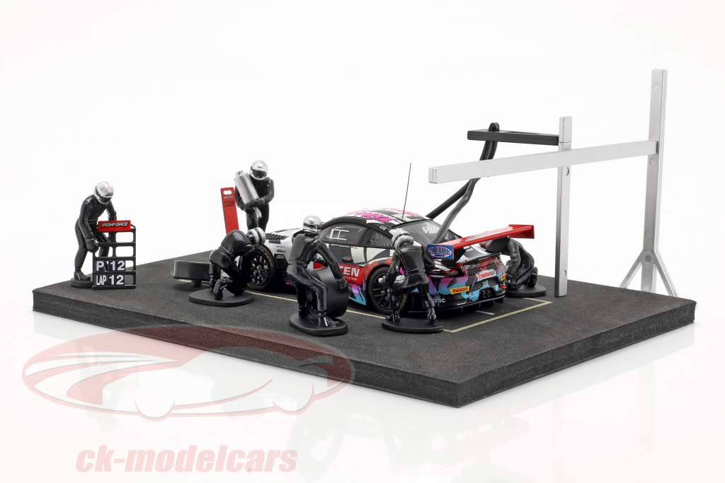 Iron Force Advent Calendar: Porsche 911 (991) GT3 R #69 Iron Force 1:43 CMR