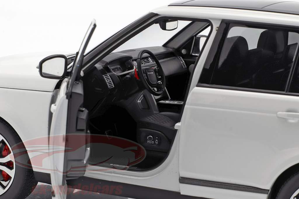 Land Rover Range Rover SV Autobiography Dynamic 2017 wit 1:18 LCD Models