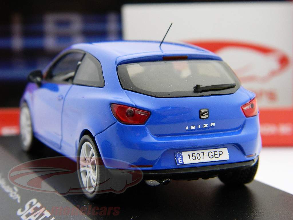 イビサSCブルー/ブルー1時43分フィッシャーを座席