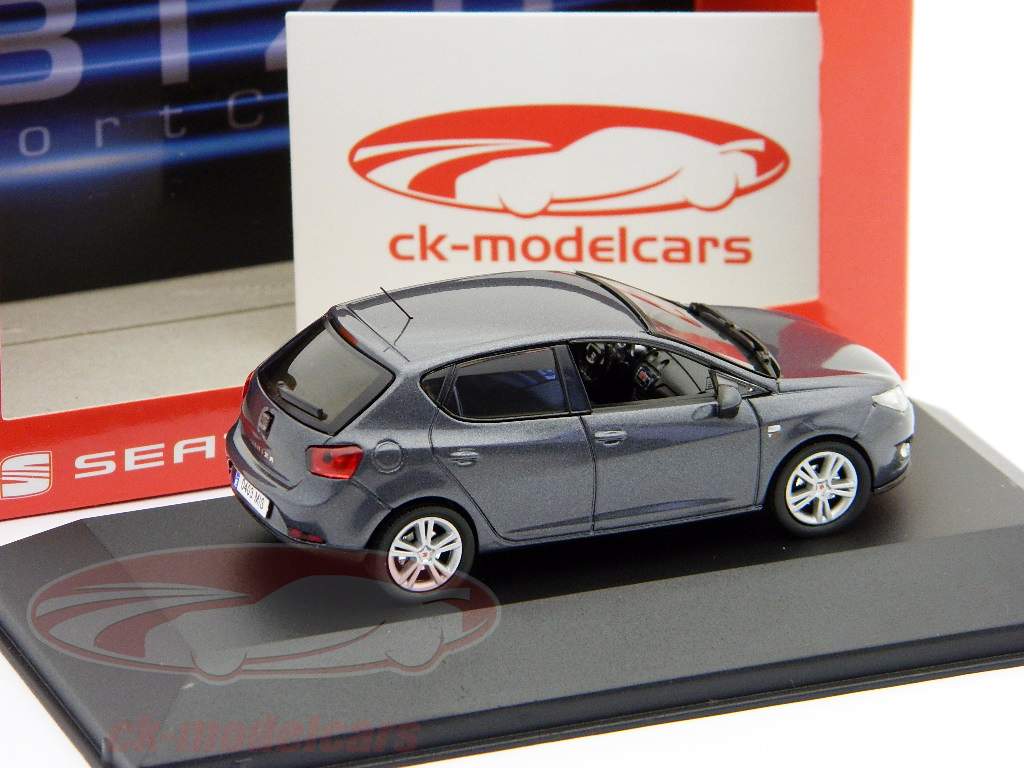 Seat Ibiza metallic grå / grå metallic 1:43 Fischer