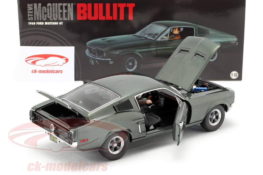 Ford Mustang GT filme Bullitt 1968 com figura verde 1:18 Greenlight