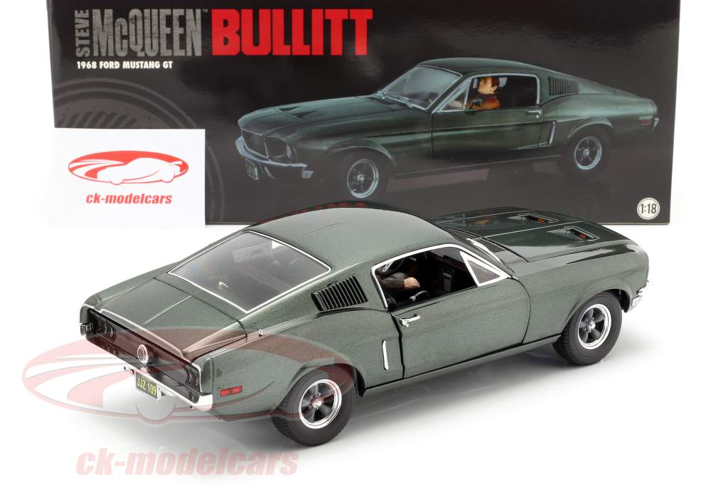 Ford Mustang GT filme Bullitt 1968 com figura verde 1:18 Greenlight