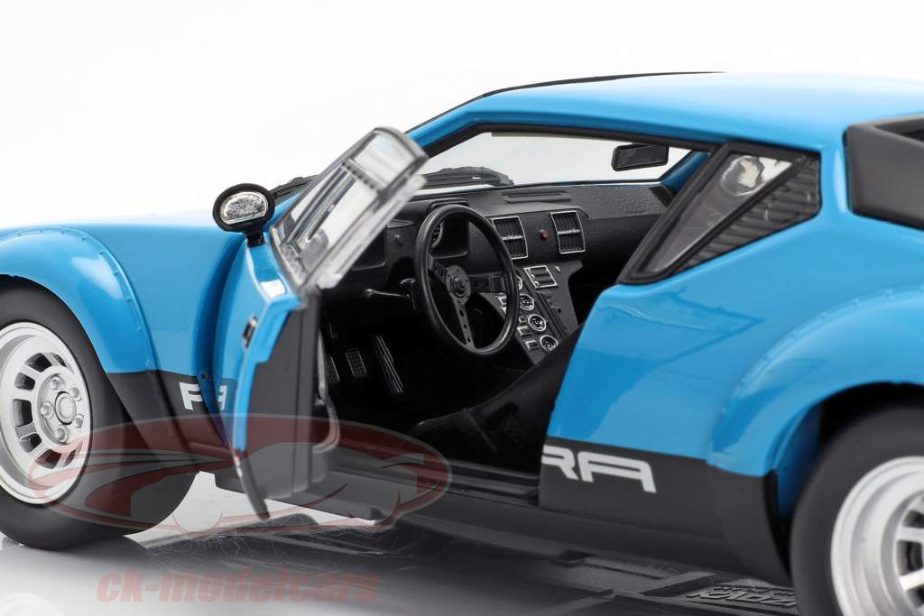 De Tomaso Pantera GT4 Opførselsår 1975 blå / sort 1:18 Kyosho