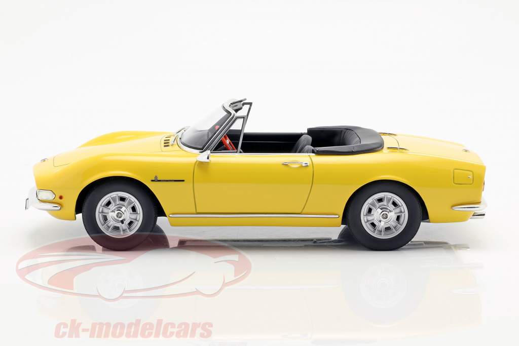 Fiat Dino Spyder year 1966 yellow 1:18 Cult Scale