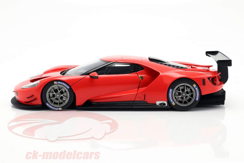 Ford GT LeMans Plain Body Version red 1:18 AUTOart