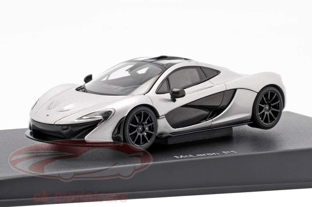 迈凯轮 P1 年 2013 冰 银 1:43 AUTOA​​RT