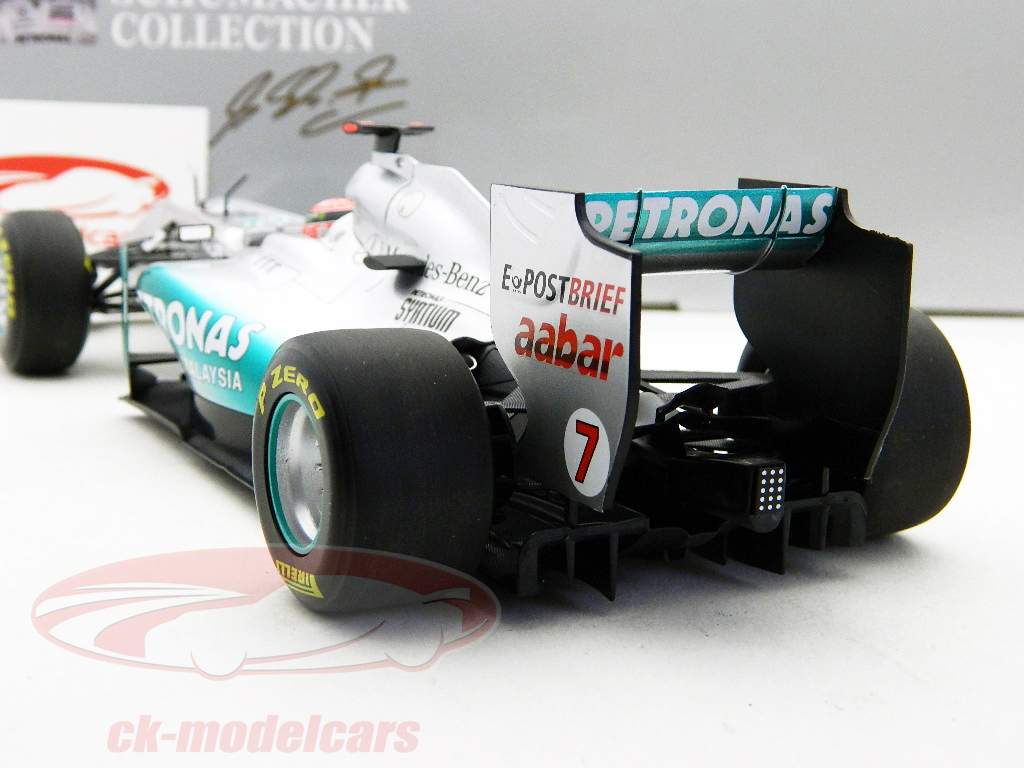 Minichamps 1:18 M. Schumacher Mercedes GP W02 Showcar