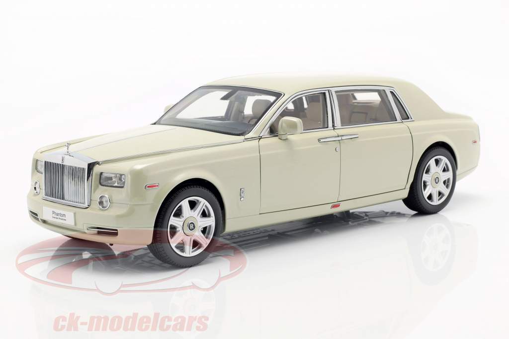 Rolls Royce Phantom EWB ano de construção 2012 carrera branco 1:18 Kyosho