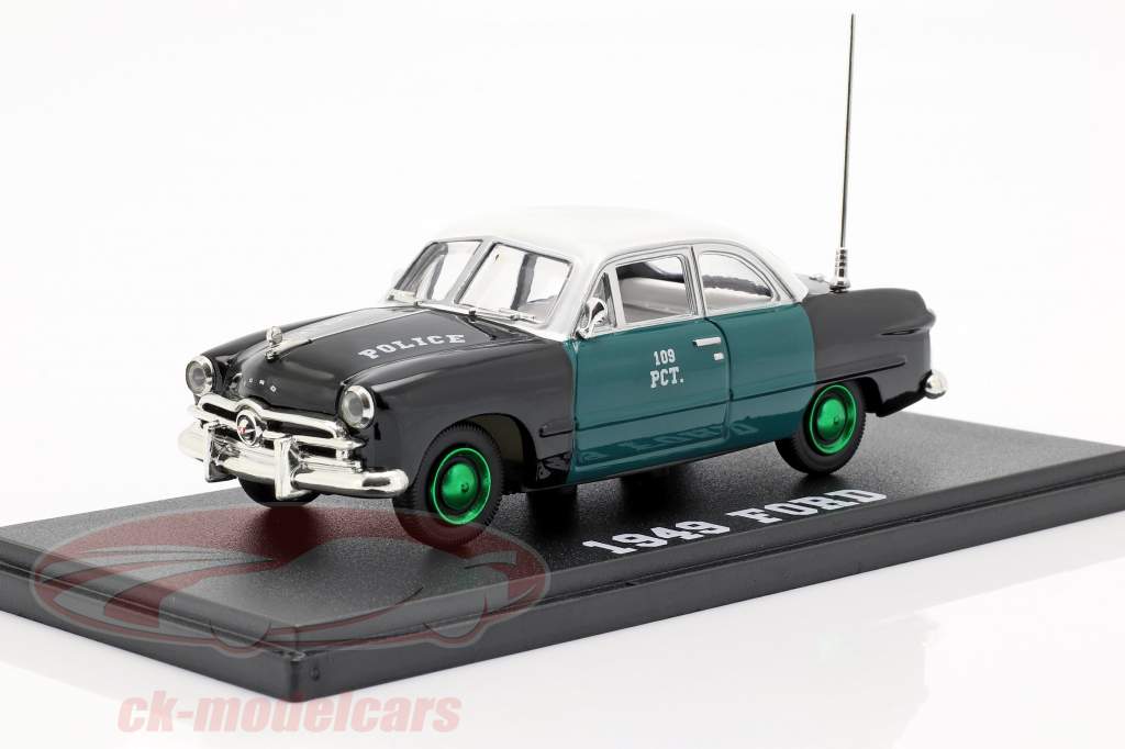 Ford NYPD 建造年份 1949 绿 / 黑 / 白 / 绿 轮辋 1:43 Greenlight