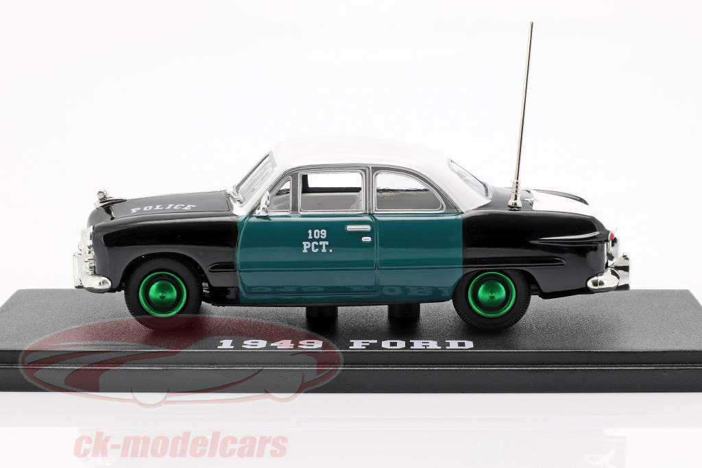 Ford NYPD 建造年份 1949 绿 / 黑 / 白 / 绿 轮辋 1:43 Greenlight