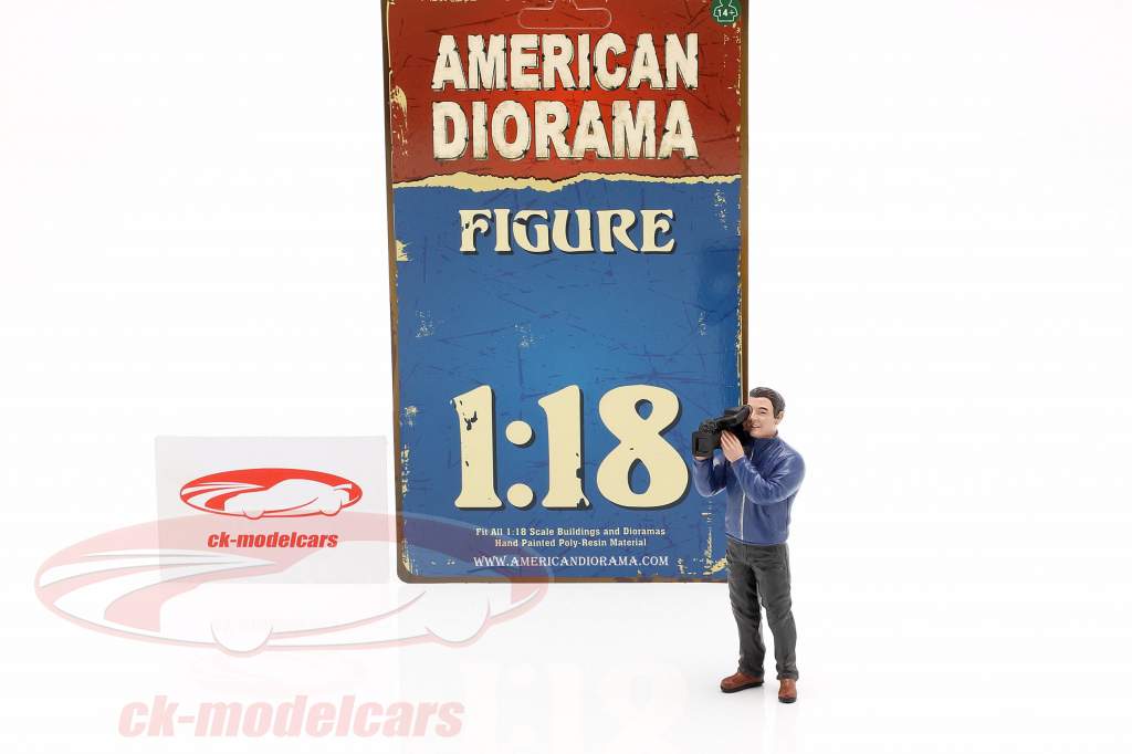camera operator figure 1:18 American Diorama
