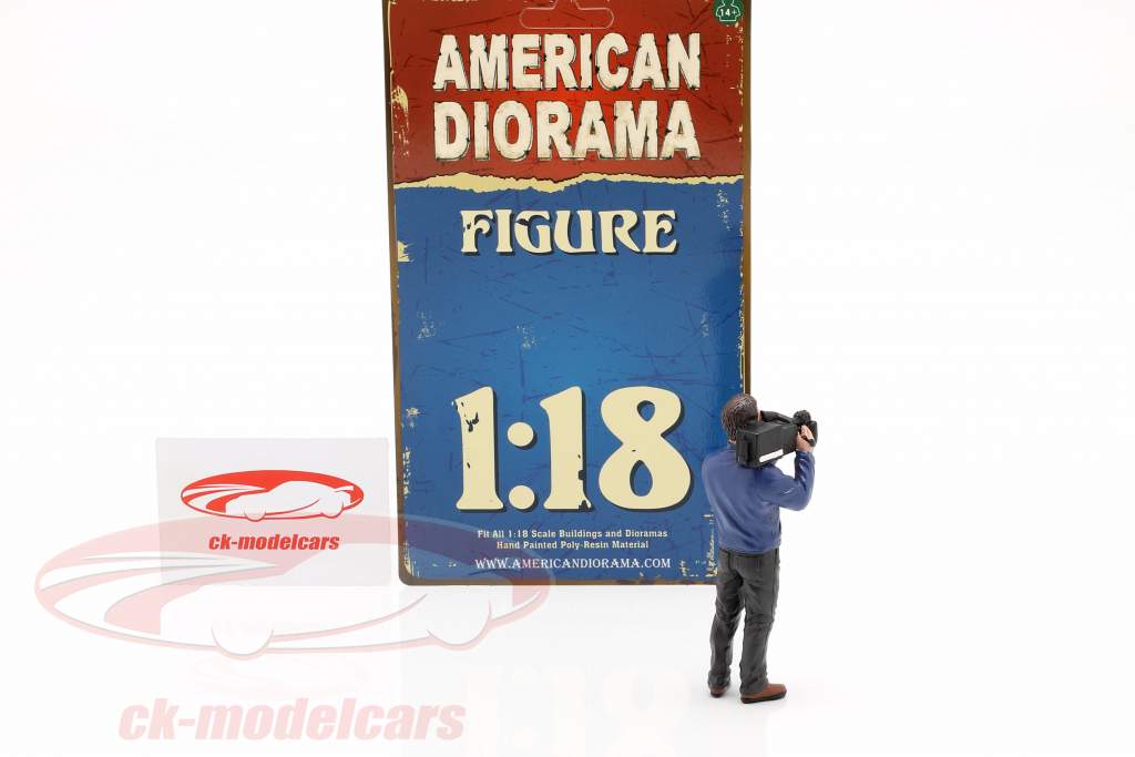camera operator figure 1:18 American Diorama