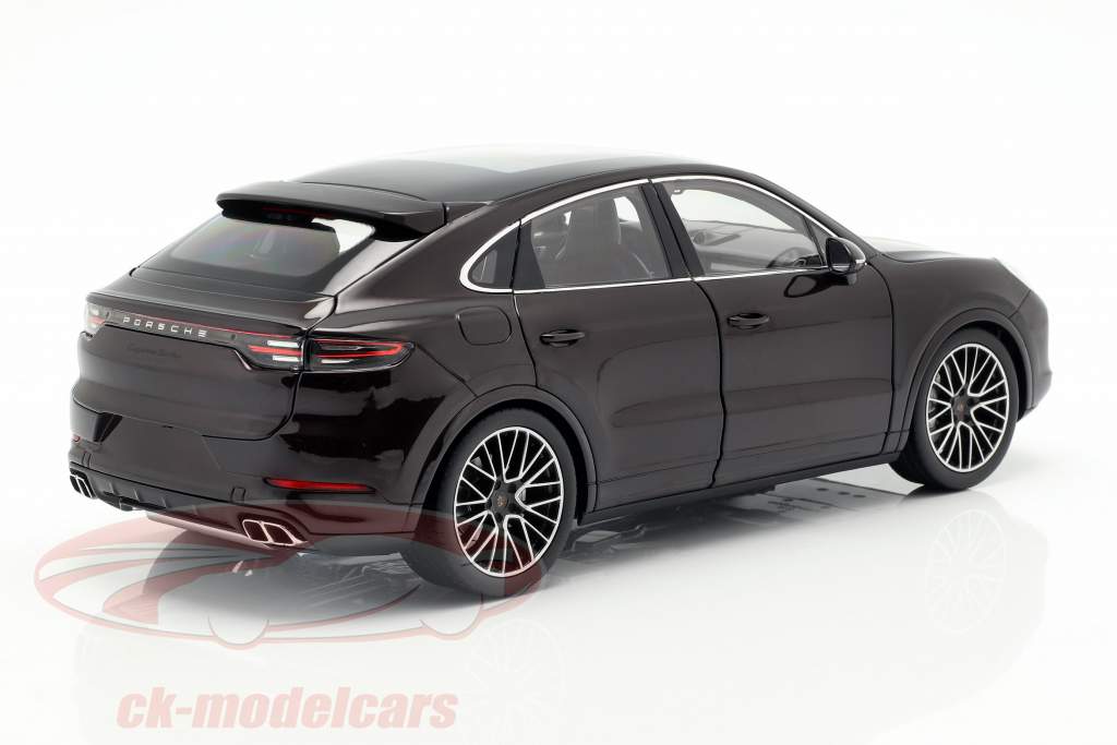 Porsche Cayenne Turbo Coupe 2019 mahogany brown metallic with showcase 1:18 Norev