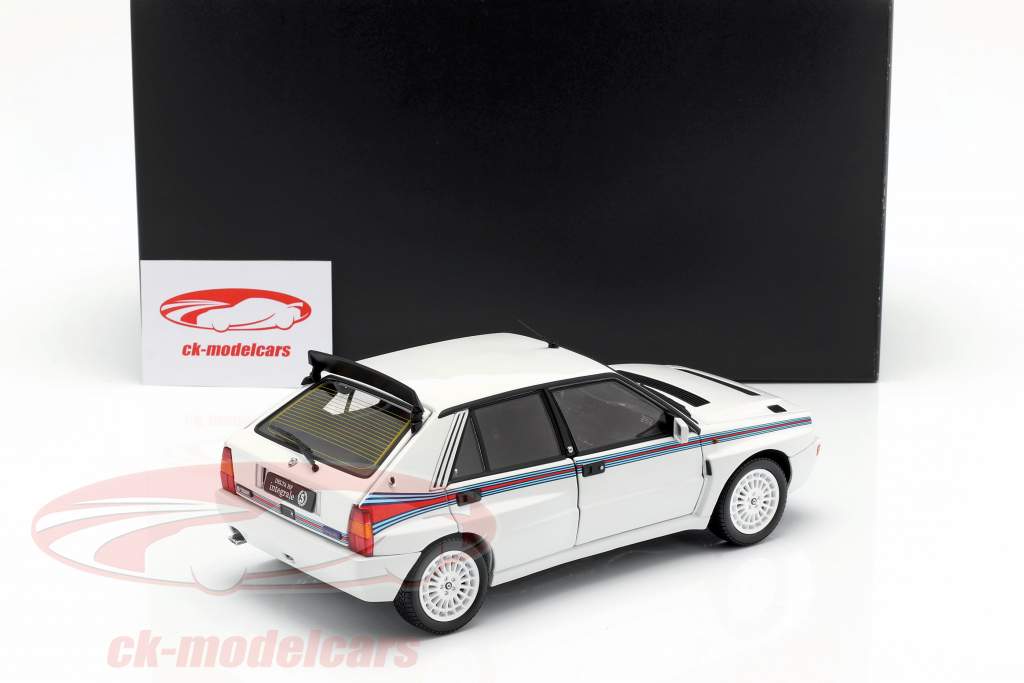 Lancia Delta HF Integrale 5 建造年份 1991 白 / Martini 号衣 1:18 Kyosho