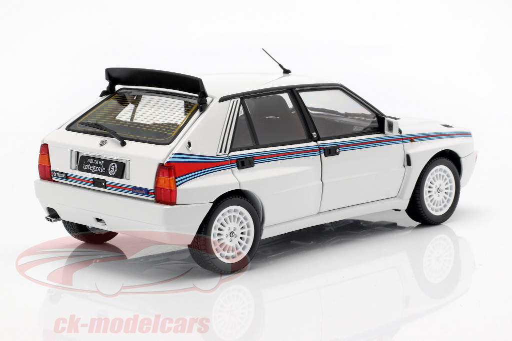 Lancia Delta HF Integrale 5 建造年份 1991 白 / Martini 号衣 1:18 Kyosho