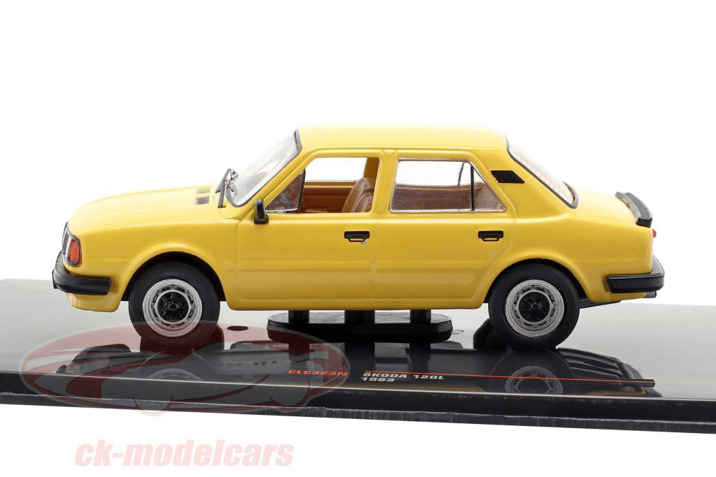 Skoda 120L année de construction 1983 sombre jaune 1:43 Ixo