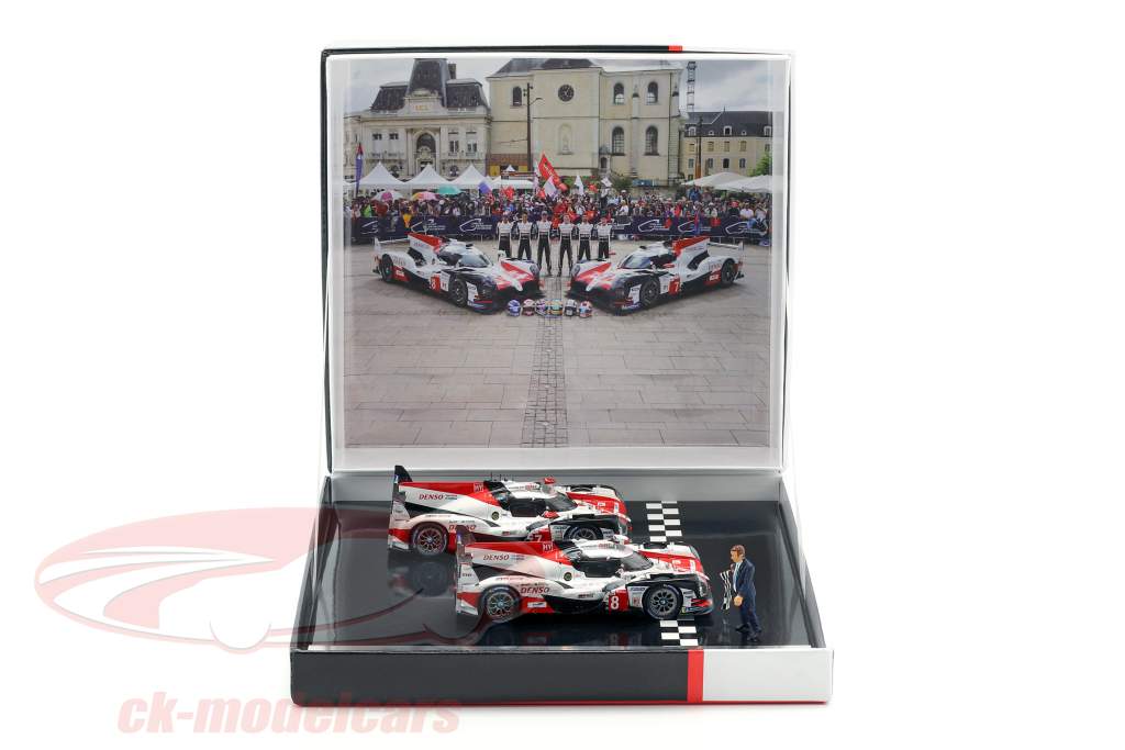 2-Car Set Toyota TS050 Hybrid #8 & #7 finitura 24h LeMans 2018 1:43 Spark