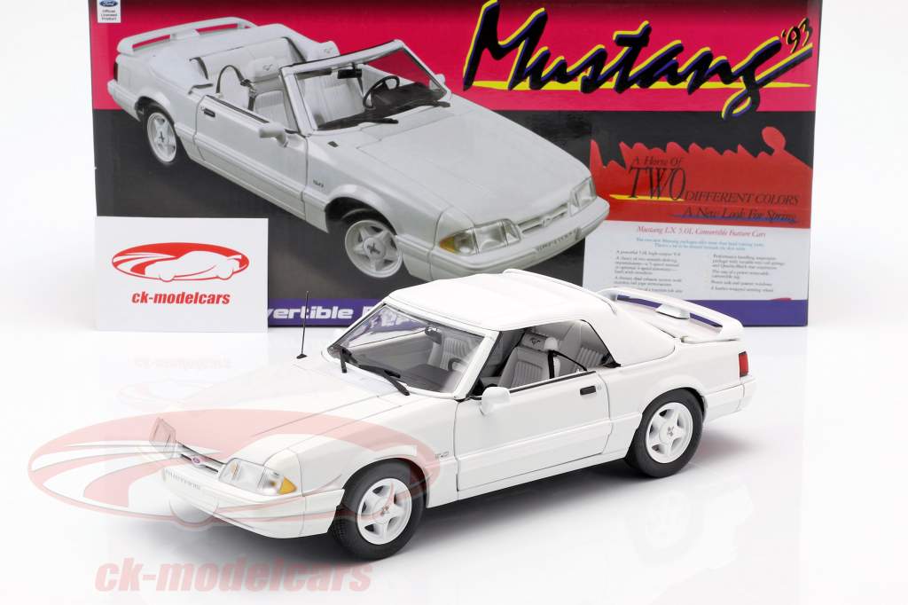 Ford Mustang LX конвертируемый Год постройки 1993 белый 1:18 GMP