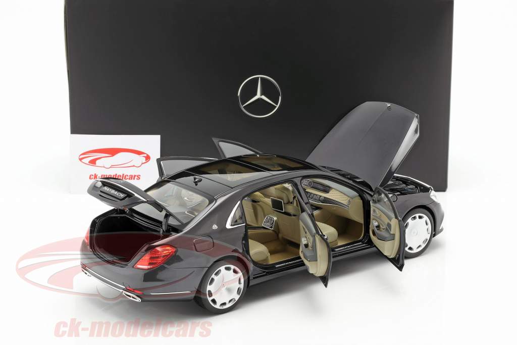 Mercedes-Benz Maybach S650 (X222) magnetita preto 1:18 Norev