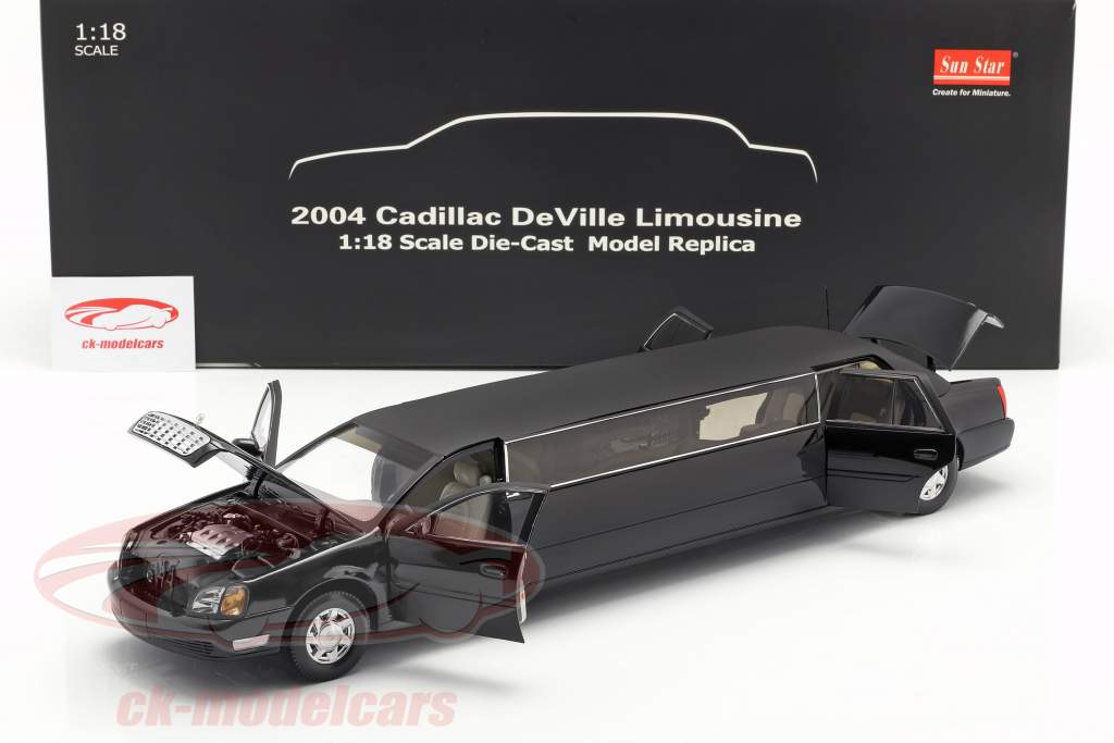 Cadillac DeVille Limousine Bouwjaar 2004 zwart 1:18 SunStar