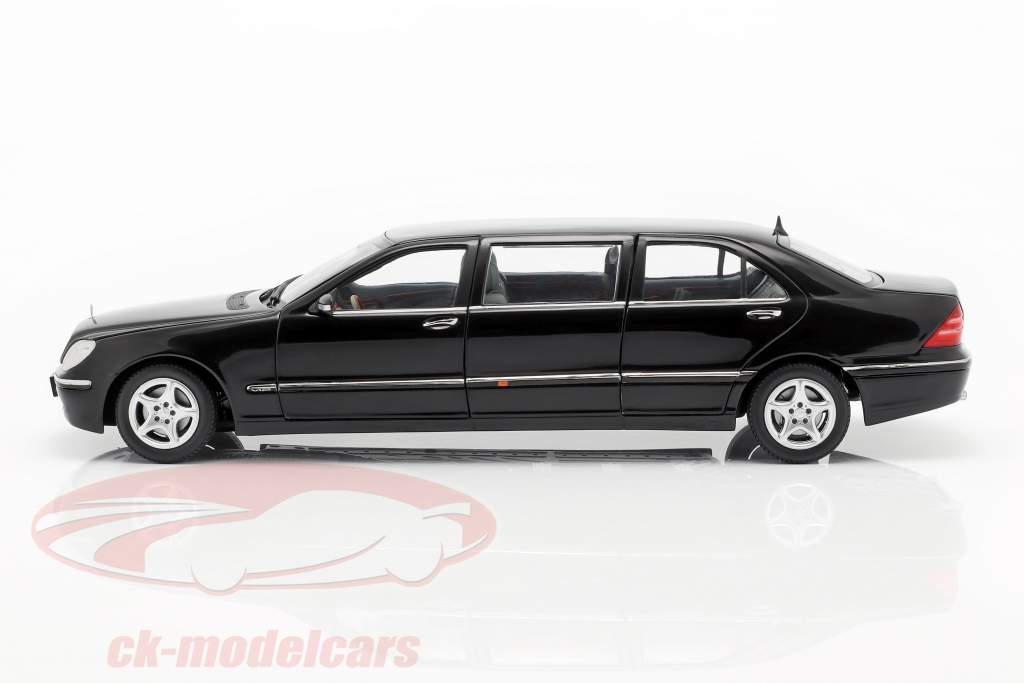 Mercedes-Benz Pullman S-Klasse jaar 2000 zwart 1:18 SunStar