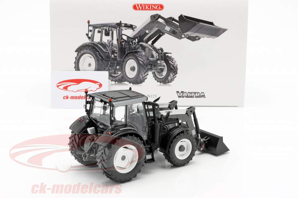 Valtra N123 Traktor mit Frontlader grau metallic / schwarz 1:32 Wiking