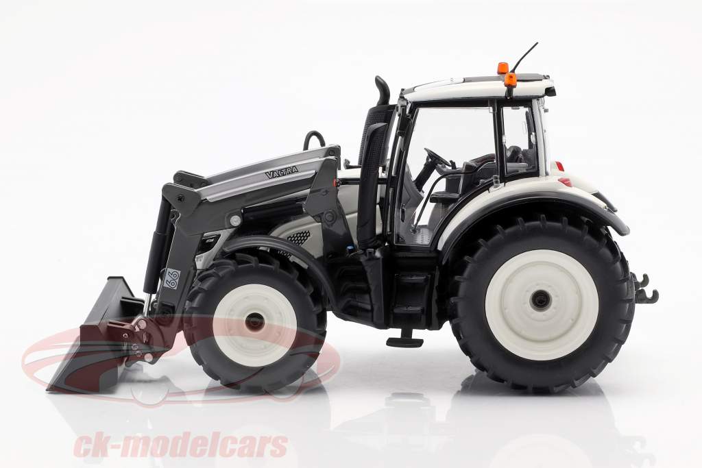 Valtra T174 tractor with front loader white / black 1:32 Wiking