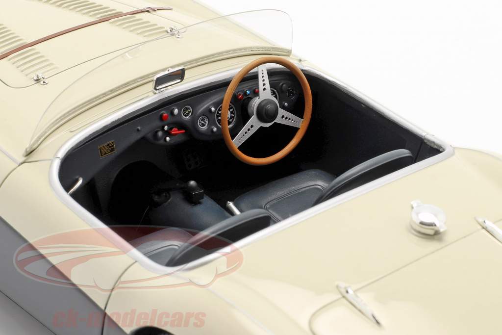 Austin Healey 100S Baujahr 1955 creme weiß / blau 1:18 Cult Scale 