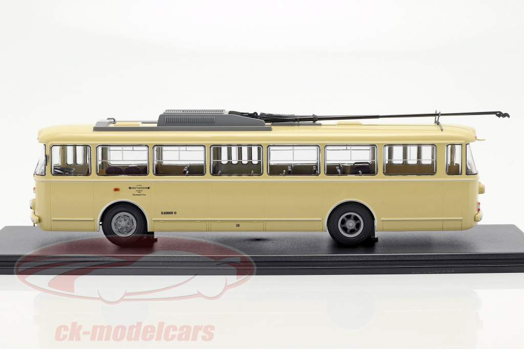 Skoda-9TR O-Bus Eberswalde beige 1:43 Premium ClassiXXs