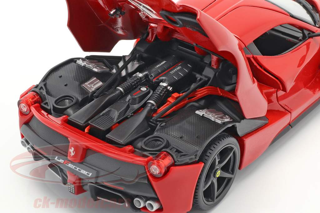 Ferrari LaFerrari red 1:18 Bburago