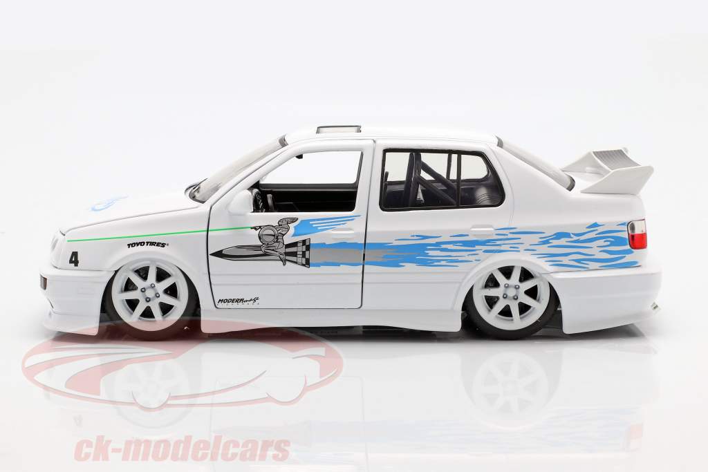 Jesse's Volkswagen VW Jetta A3 from the movie Fast & Furious 2001 white / blue 1:24 Jada Toys