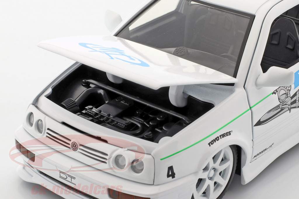 Jesse's Volkswagen VW Jetta A3 from the movie Fast & Furious 2001 white / blue 1:24 Jada Toys
