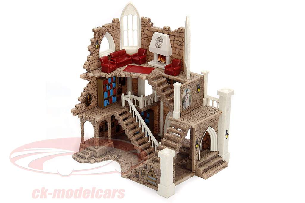 Harry Potter Gryffindor Tower with characters Jada Toys