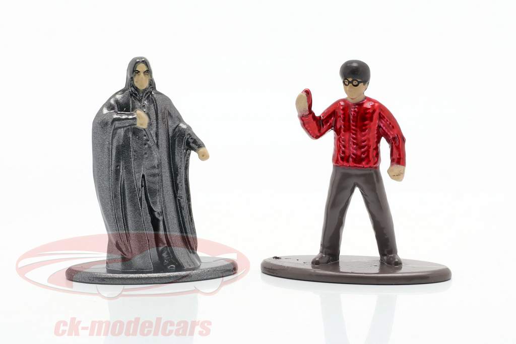 Harry Potter Gryffindor Tower with characters Jada Toys
