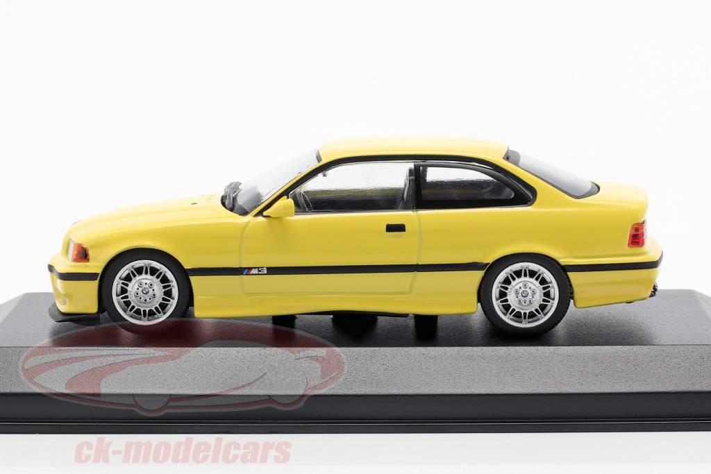 BMW M3 (E36) coupe Bouwjaar 1992 geel 1:43 Minichamps
