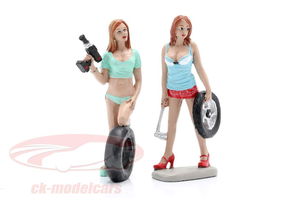 Tire Brigade Figure Set #5 Michele & Meg 1:18 MotorHeadMiniatures