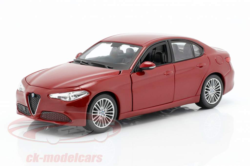 Alfa Romeo Giulia vermelho 1:24 Bburago
