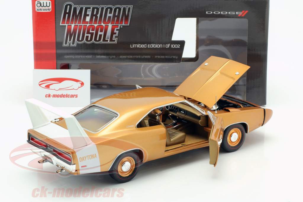 Dodge Charger Daytona Bouwjaar 1969 brons metaalachtig 1:18 Autoworld