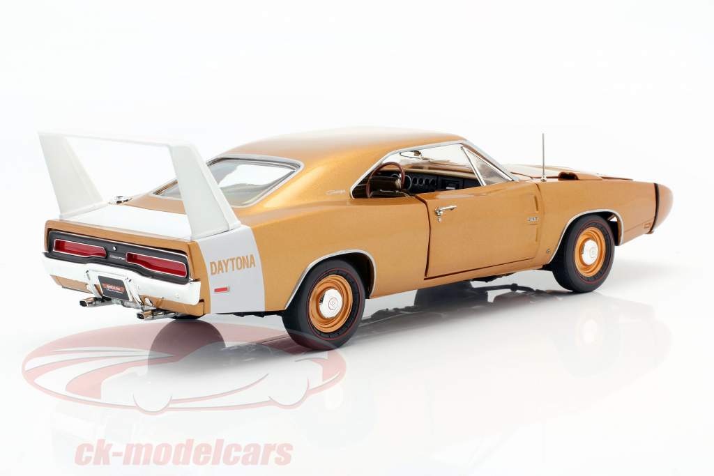 Dodge Charger Daytona Bouwjaar 1969 brons metaalachtig 1:18 Autoworld