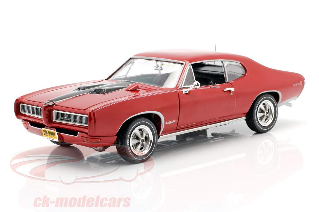 Pontiac Royal Bobcat GTO Año de construcción 1968 rojo / negro 1:18 Autoworld